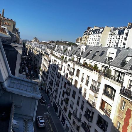 Love Wins Montmartre パリ エクステリア 写真